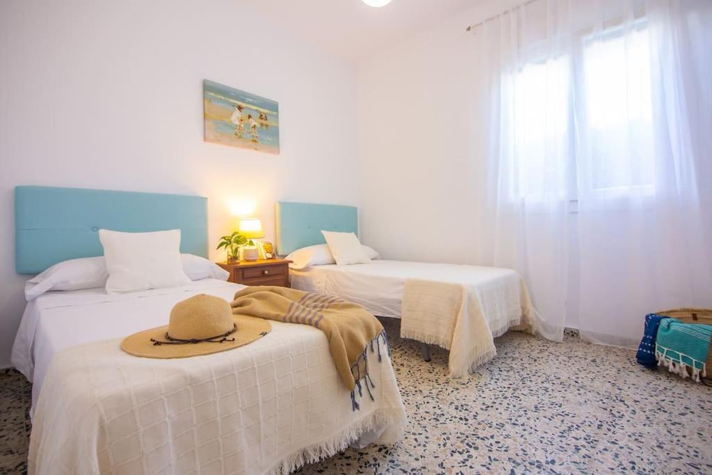 Casa De Meca, A 100M De La Playa Villa ลอสกาญอสเดเมกา ภายนอก รูปภาพ